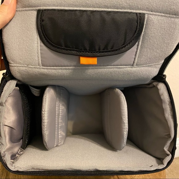 LowePro Camera & Lens Case - Picture 6 of 8